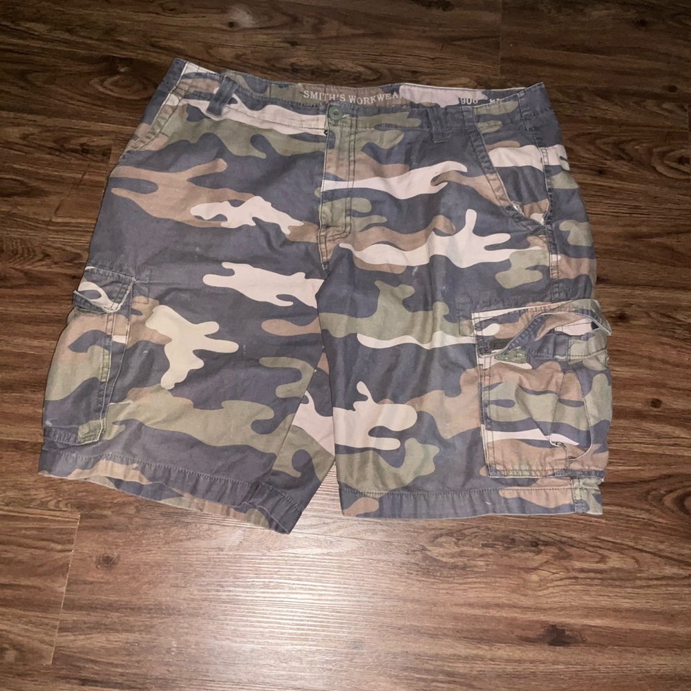 SMITH Men's Camo Cargo Shorts Size 38